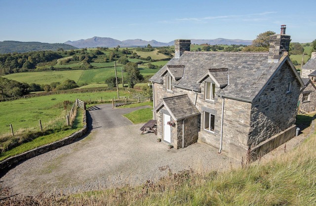 3 bedroom accommodation in Near Betws-y-Coed