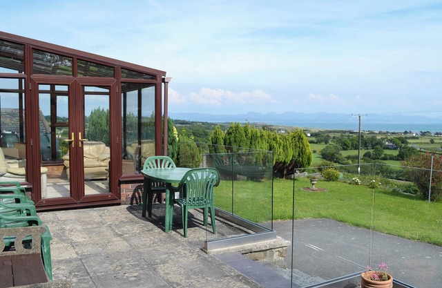 3 bedroom accommodation in Abererch, near Pwllheli