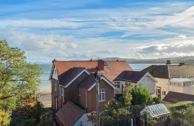 3 bedroom accommodation in Rhos on Sea