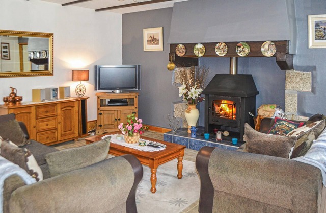 3 bedroom accommodation in Poullaouen