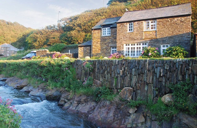 3 bedroom accommodation in Boscastle