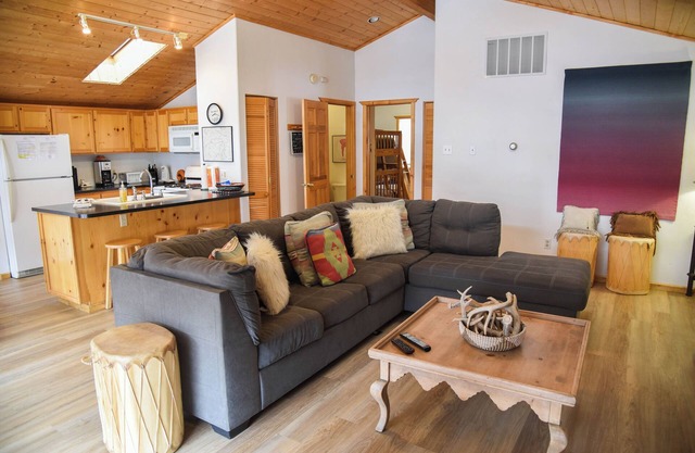 3 bedroom accommodation in Red River