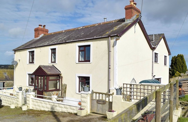 3 bedroom accommodation in Eglwyswrw, near Crymych