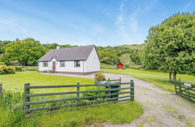 3 bedroom accommodation in Appin, near Oban