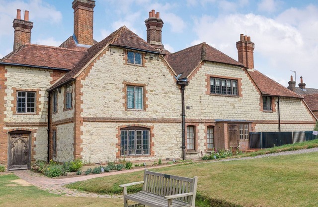 3 bedroom accommodation in Selborne, near Alton