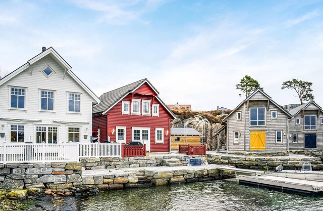 3 bedroom amazing home in Mosterhamn