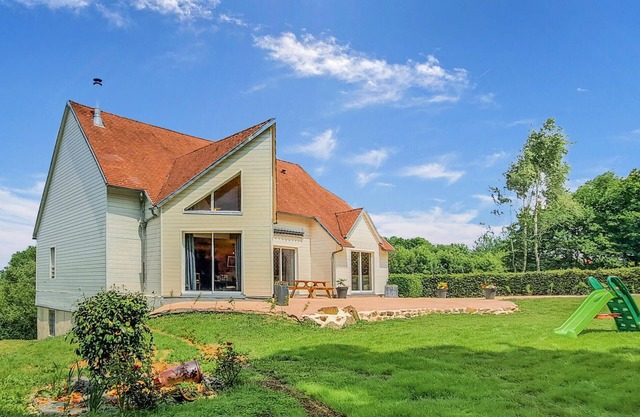 3 bedroom amazing home in Carrouges