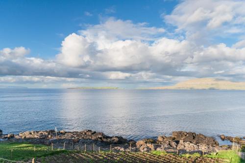 3 Bedroom Apartment/Great Sea View/Quiet