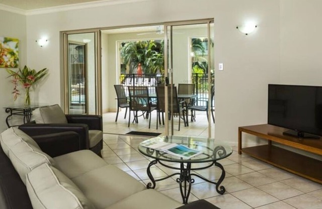 3 Bedroom Apartment(Home Three Bedroom - 2 nights)