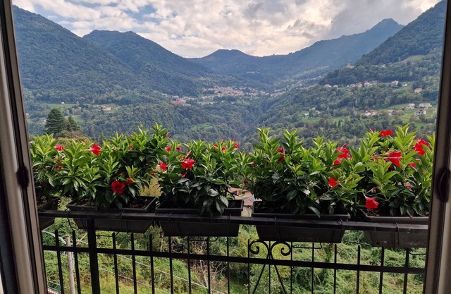 3-bedroom apartment in gorgeous Dizzasco with WiFi