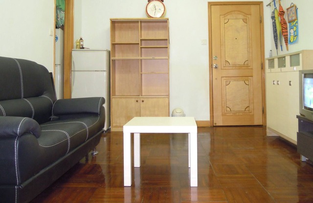 3 bedroom apartment in Mong Kok
