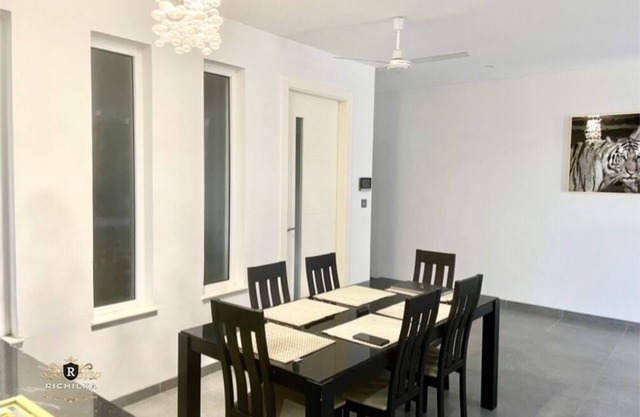 3 bedroom Apt cityview with swimming pool and 24hr security