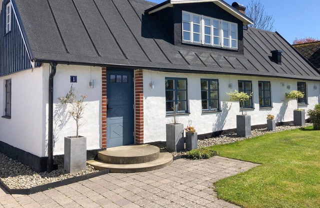 3 bedroom awesome home in Simrishamn