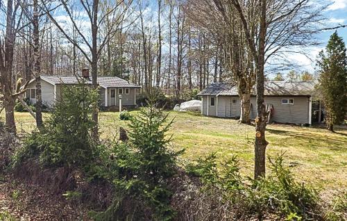 3 Bedroom Awesome Home In Lönashult