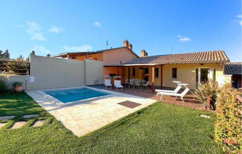 3 Bedroom Beautiful Home In Montebuono