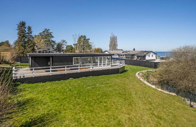 3 Bedroom Beautiful Home In Strøby