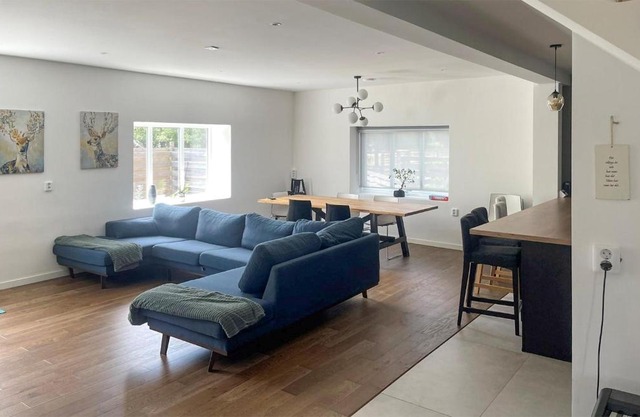 3 Bedroom Beautiful Home In Vintrie