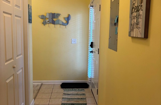 3-bedroom condo in superb North Myrtle Beach with AC