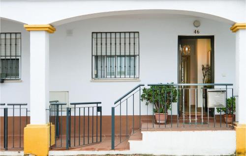 3 Bedroom Cozy Home In La Algaba