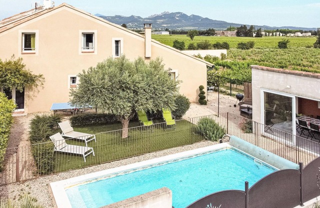 3 bedroom cozy home in Violès