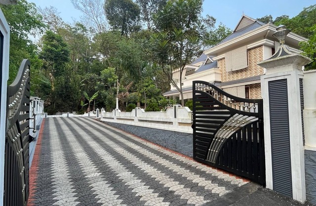 3 bedroom double story House