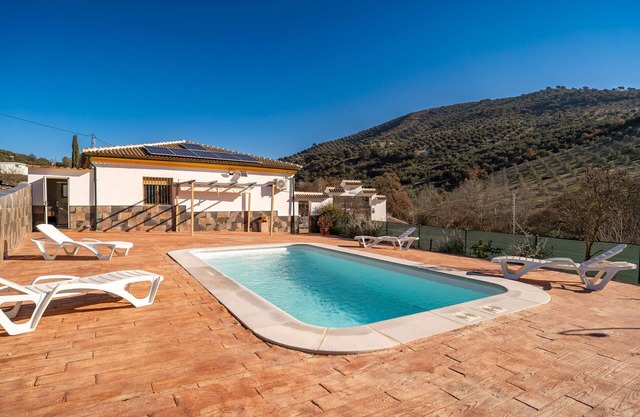 3 bedroom gorgeous home in Iznájar