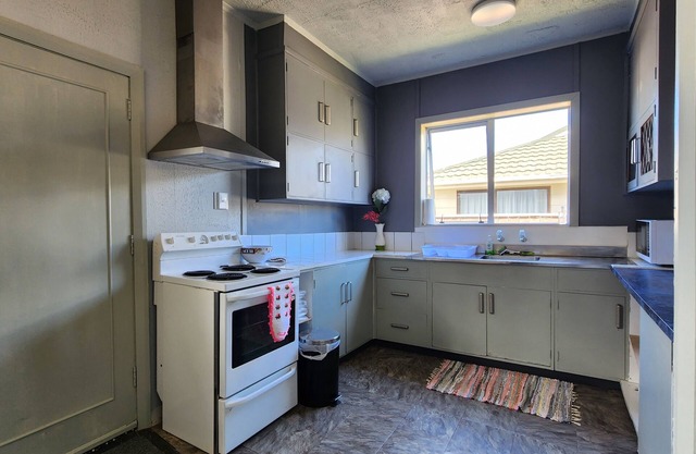 3 Bedroom Home - Ideal for Groups and Families!