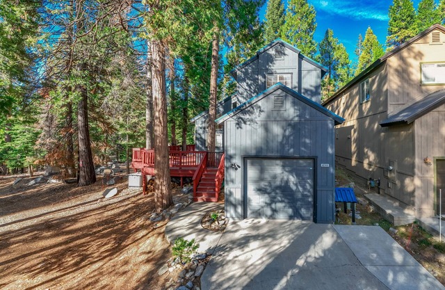 3 bedroom house with huge deck and central a/c