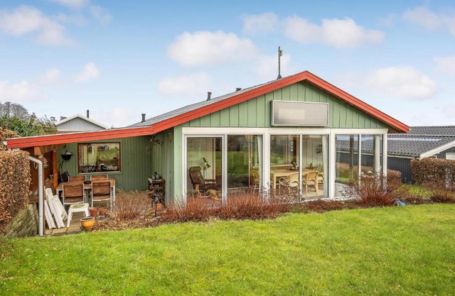 3 Bedroom Lovely Home In Bjert