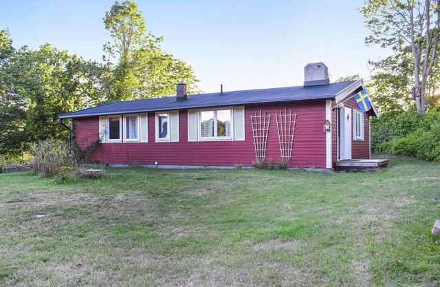 3 bedroom lovely home in Torhamn