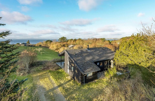 3 bedroom lovely home in Knebel