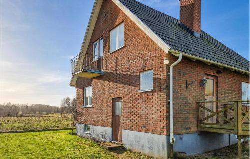 3 Bedroom Lovely Home In Bullaren