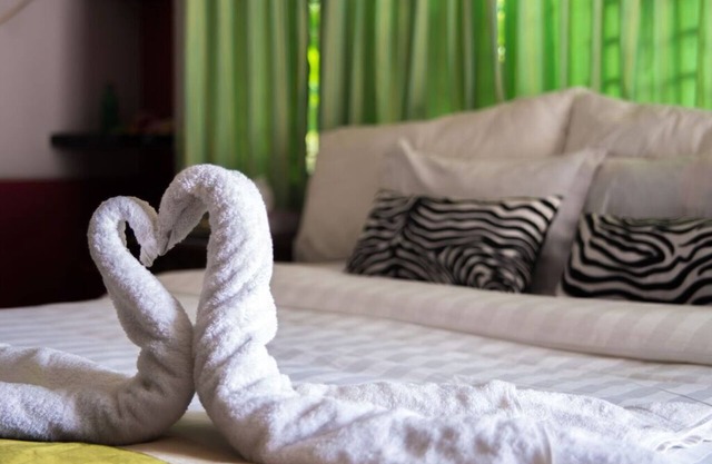 3 Bedroom Luxurious Furnished Apartment @ Baridhara DOHS