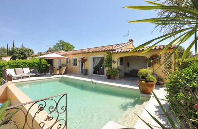 3 Bedroom Nice Home In Bagnols En Forêt