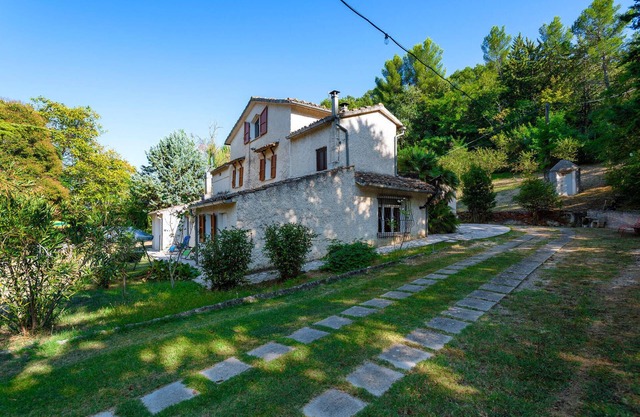 3 bedroom nice home in Catignano