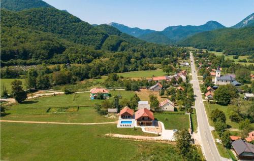 3 Bedroom Nice Home In Brusane