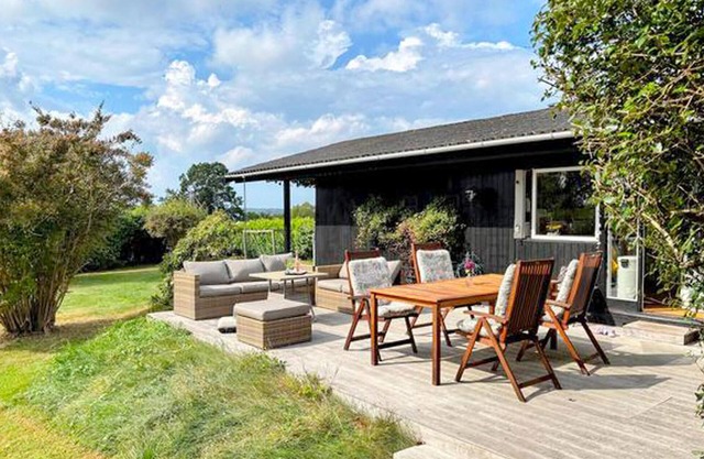 3 bedroom pet friendly home in ølsted