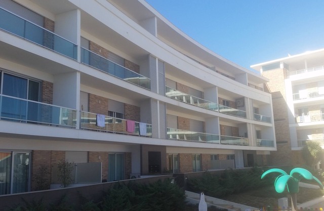 3-bedroom apartment, 2 swimming pools, 300 metres from the beach, 8 persons