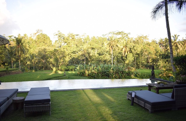 3-bedroom villa with wonderful views and infinity pool