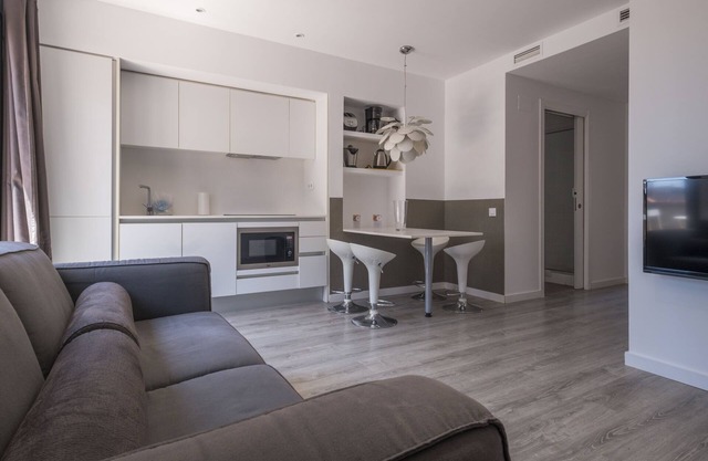 3 bedrooms apartment next to Plaza España