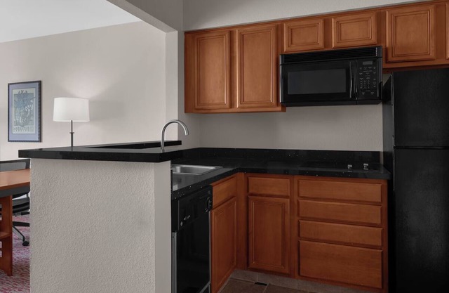 3 Convenient Units, Kitchen! Pets Allowed! Close to Westfield Galleria!