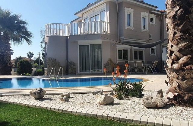 3 Double Bedroomed Villa with private use swimming pool