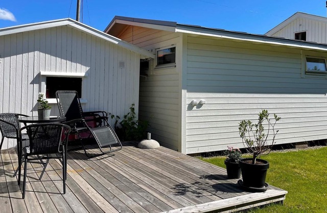 3 person holiday home in UDDEVALLA