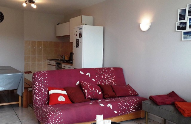 3-Room Apartment for 6/8 People, Ski-In/Ski-Out, Mountain Views