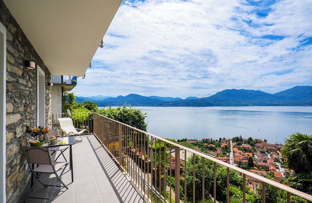 3-room apartment with balcony and two bathrooms