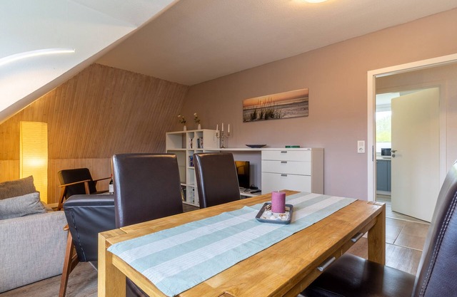 3-room apartment on the 1st floor of a detached house with infrared cabin and balcony.