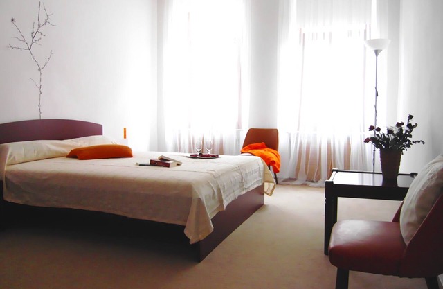 3-room guest apartment close to the center, suitable for 1 - 4 persons