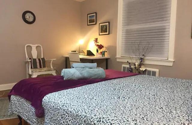 #3 Spacious Room 6 min to Babson College!