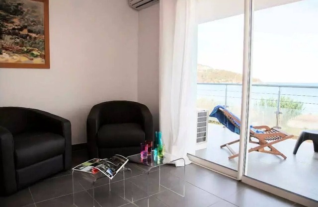 3 Zimmer 6 Personen (4 Erwachsene + 2 Kinder)