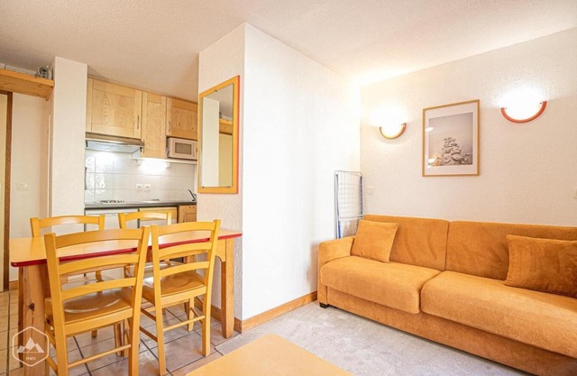 300m from resort center, Ground floor, terrace, tv, ski locker, 28m², Aussois